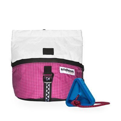 Magnetic Brush Bucket in Berry with a Blue Triad Warm Up Block