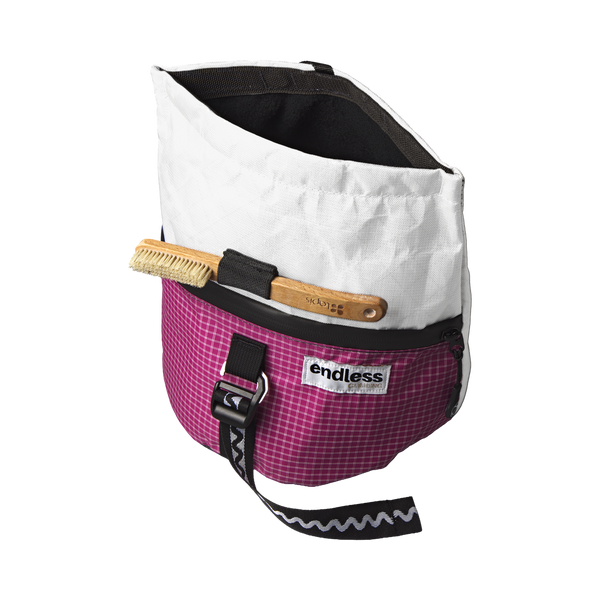 Magnetic Brush Bucket in Berry, open