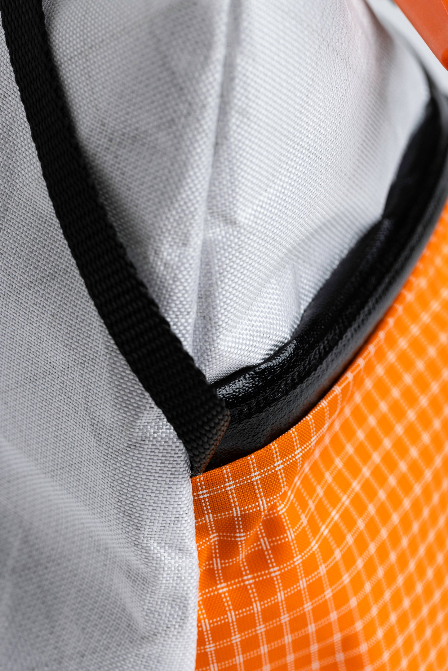 Magnetic Brush Bucket