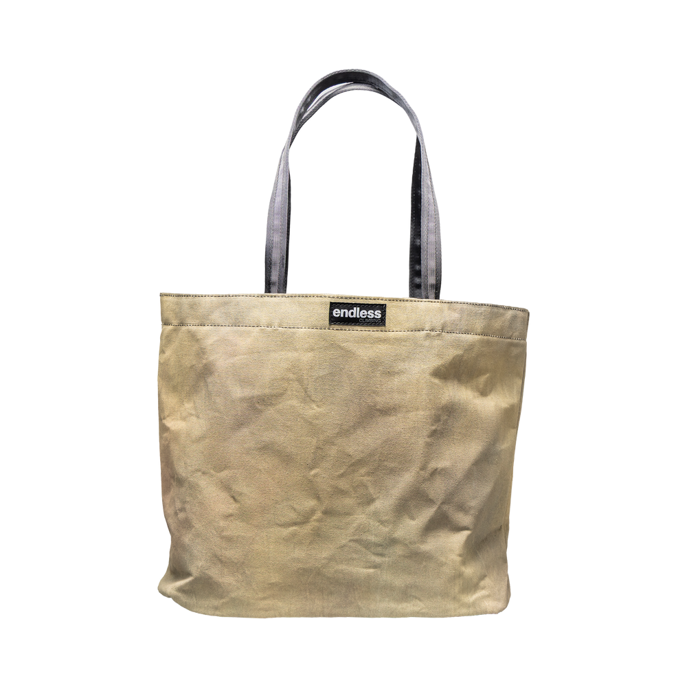 Simple Jack Tote in Smoke